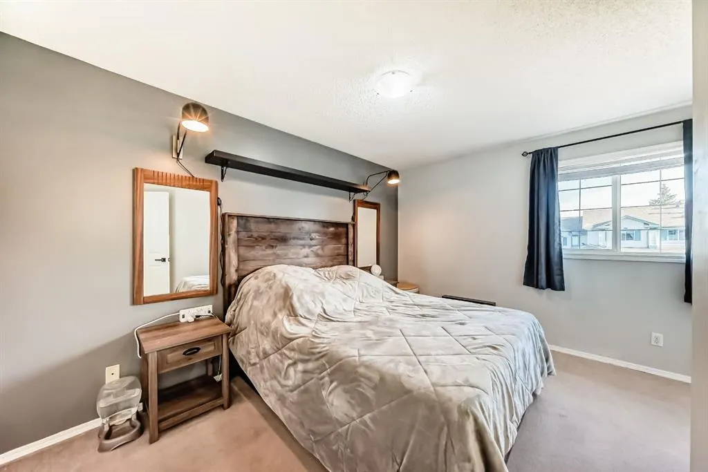 122 Bow Ridge Crescent, #8