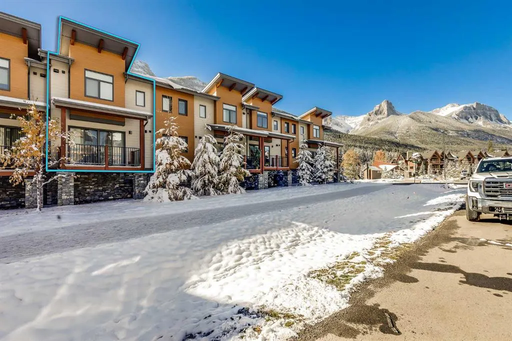 1101 Three Sisters Parkway, #104A