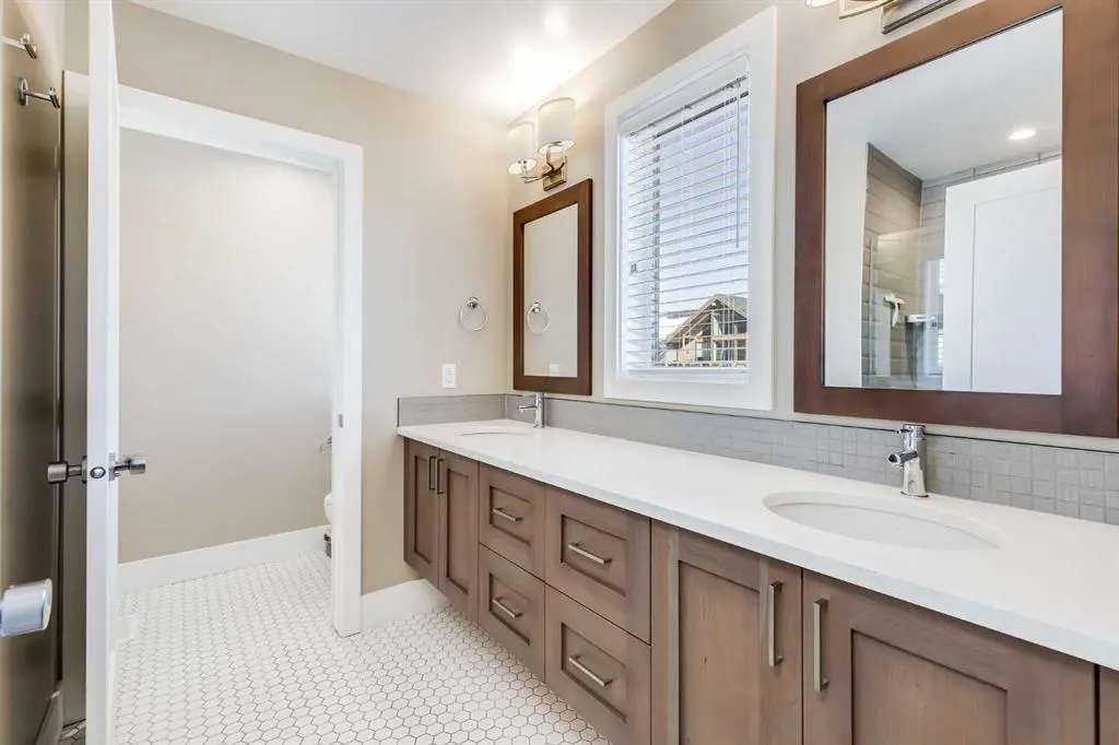 1101 Three Sisters Parkway, #104A