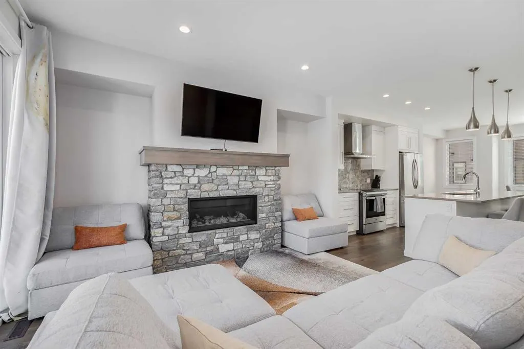 1101 Three Sisters Parkway, #104A