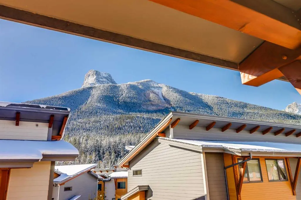 1101 Three Sisters Parkway, #104A