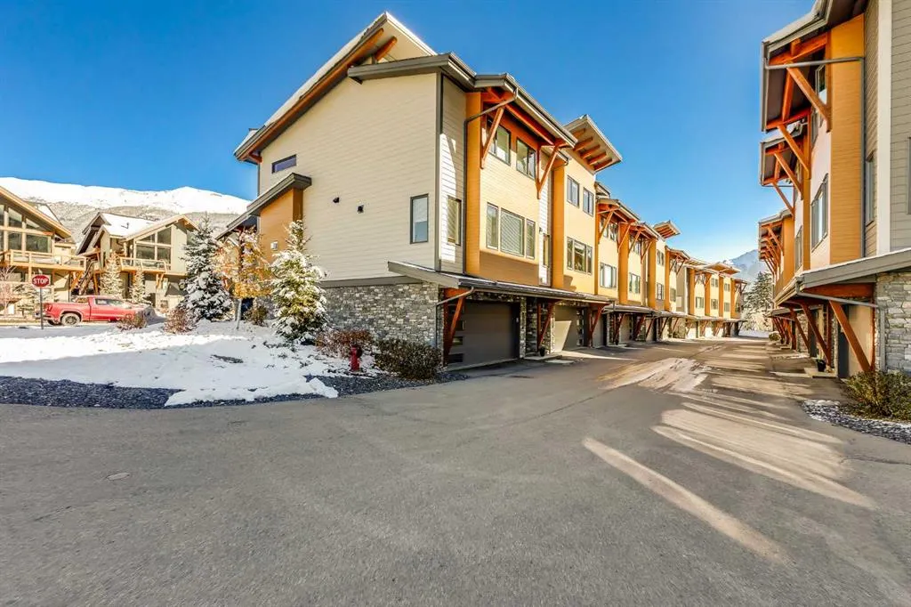 1101 Three Sisters Parkway, #104A