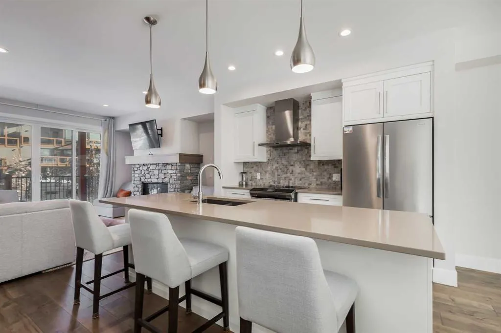 1101 Three Sisters Parkway, #104A