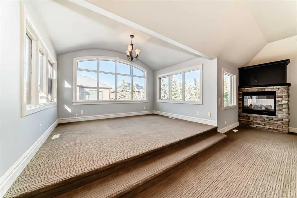38 Aspen Meadows Park SW
