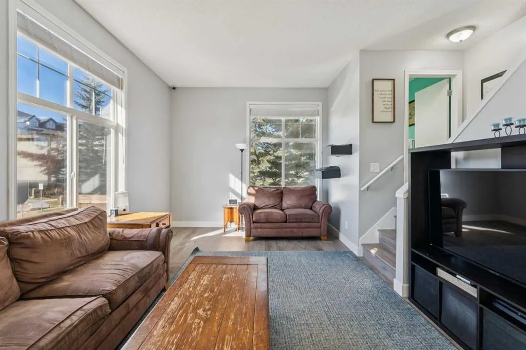 77 Mckenzie Towne Gate SE