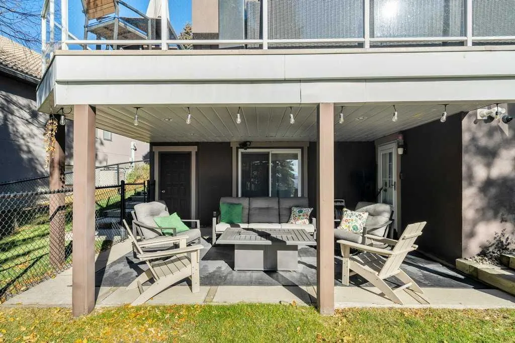 276 Edenwold Drive NW