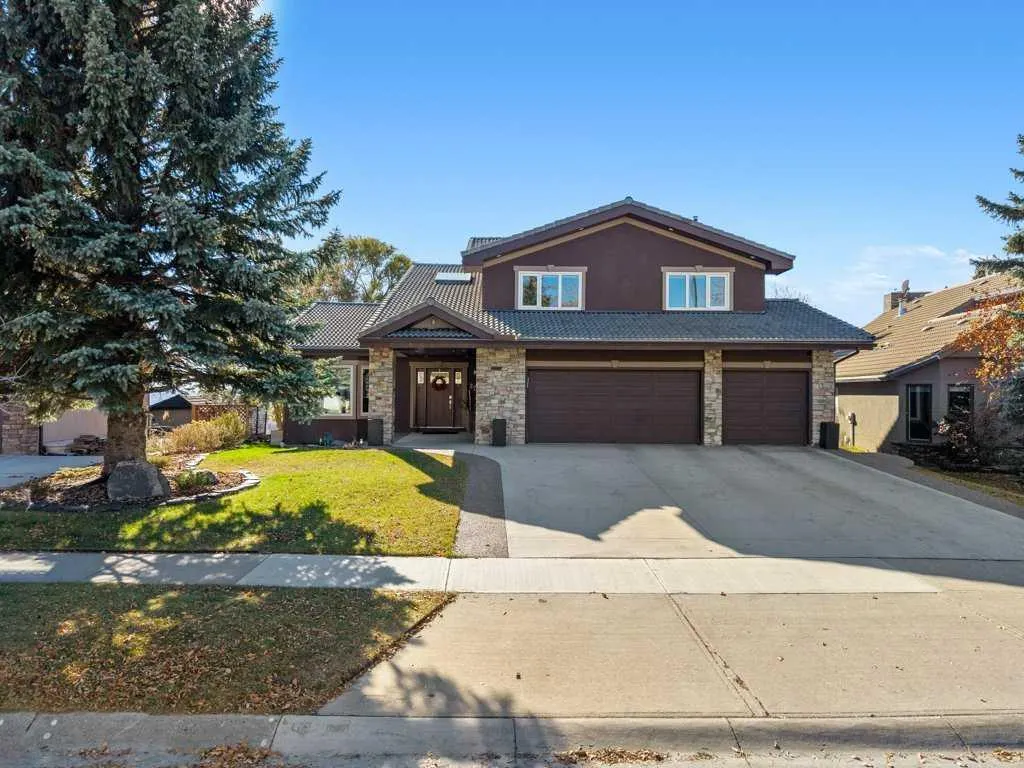 276 Edenwold Drive NW