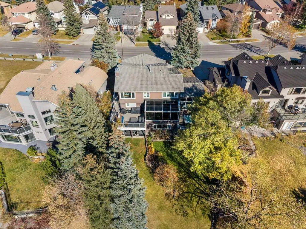 276 Edenwold Drive NW