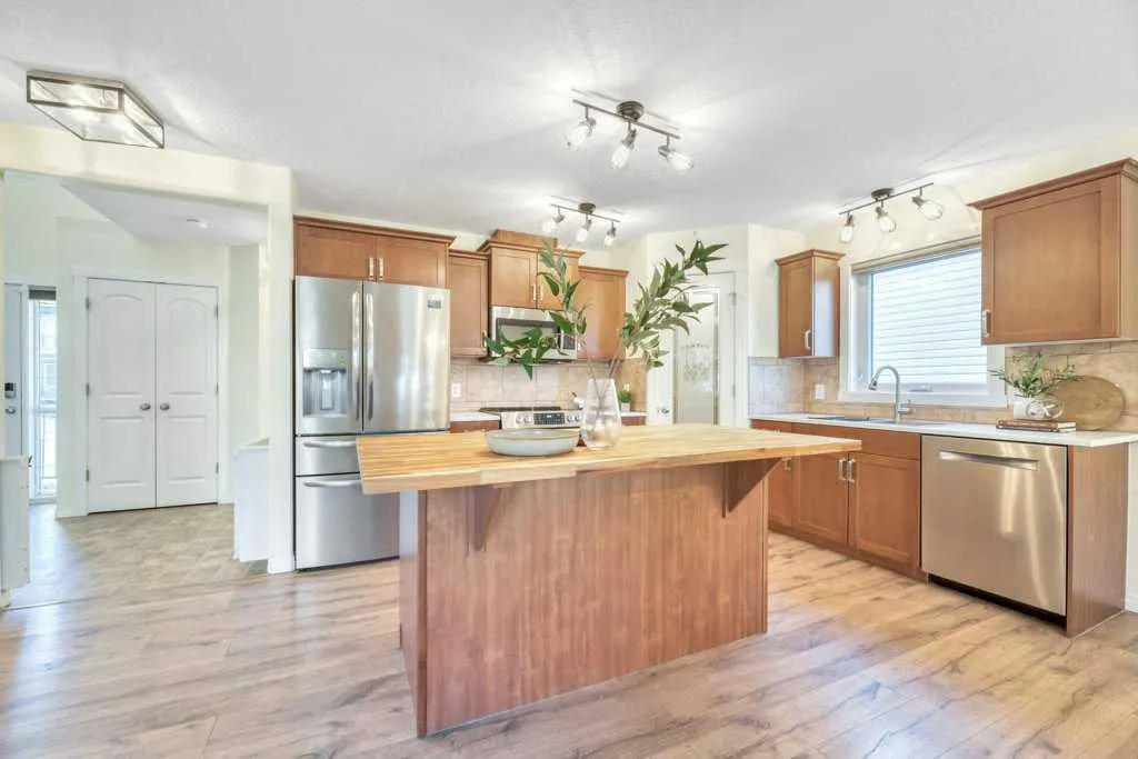 123 Aspen Circle