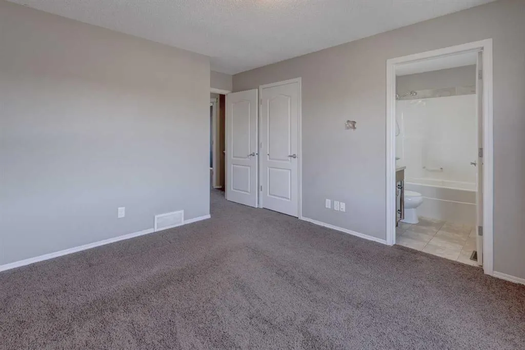 136 Evansborough Way NW