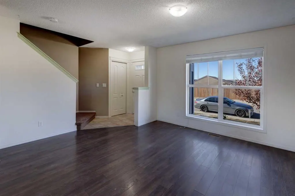 136 Evansborough Way NW