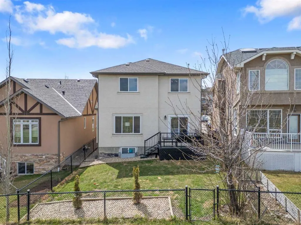 44 Sherwood Circle NW