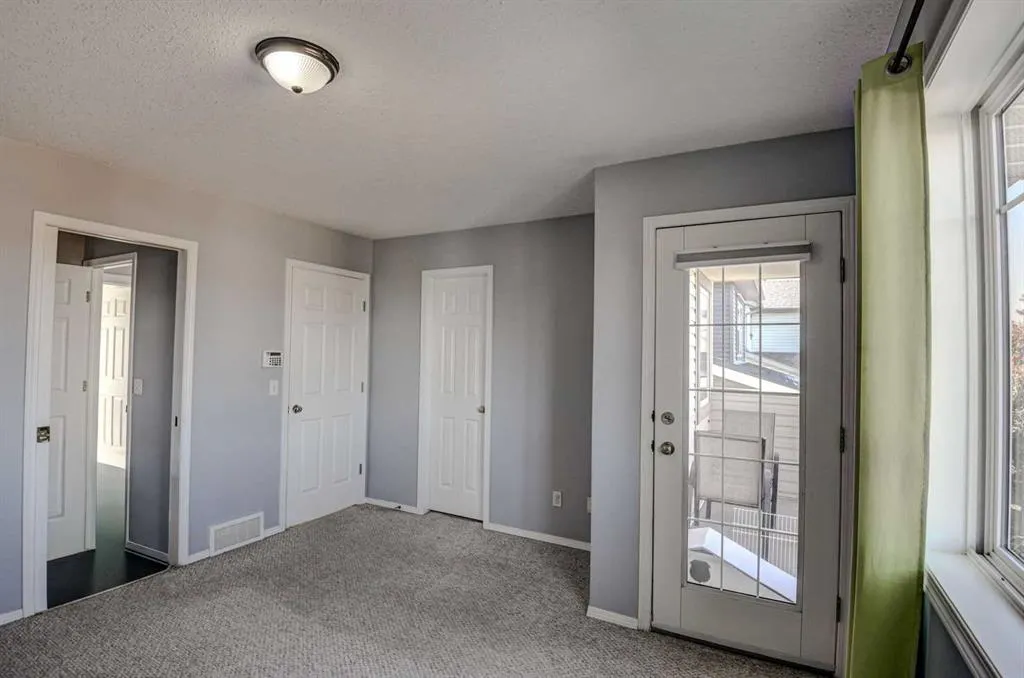 61 Everstone Avenue SW