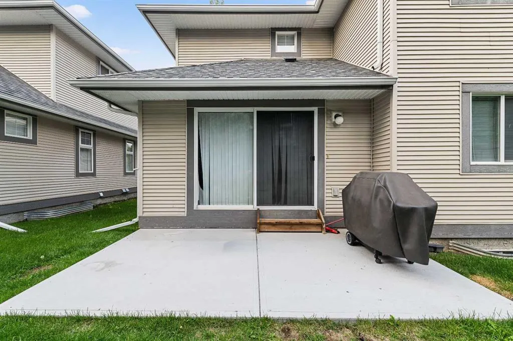 27 Cedarwood Lane SW