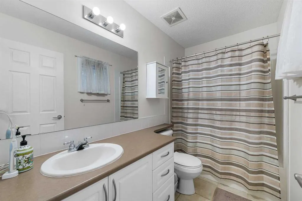 27 Cedarwood Lane SW