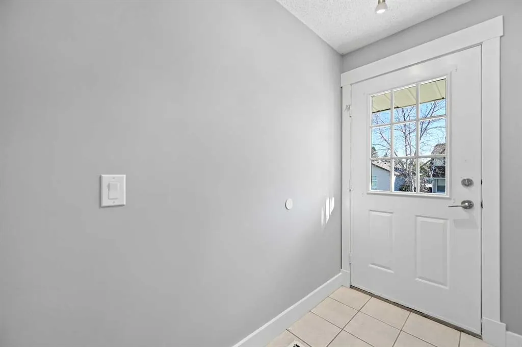 128 Castlegreen Close NE