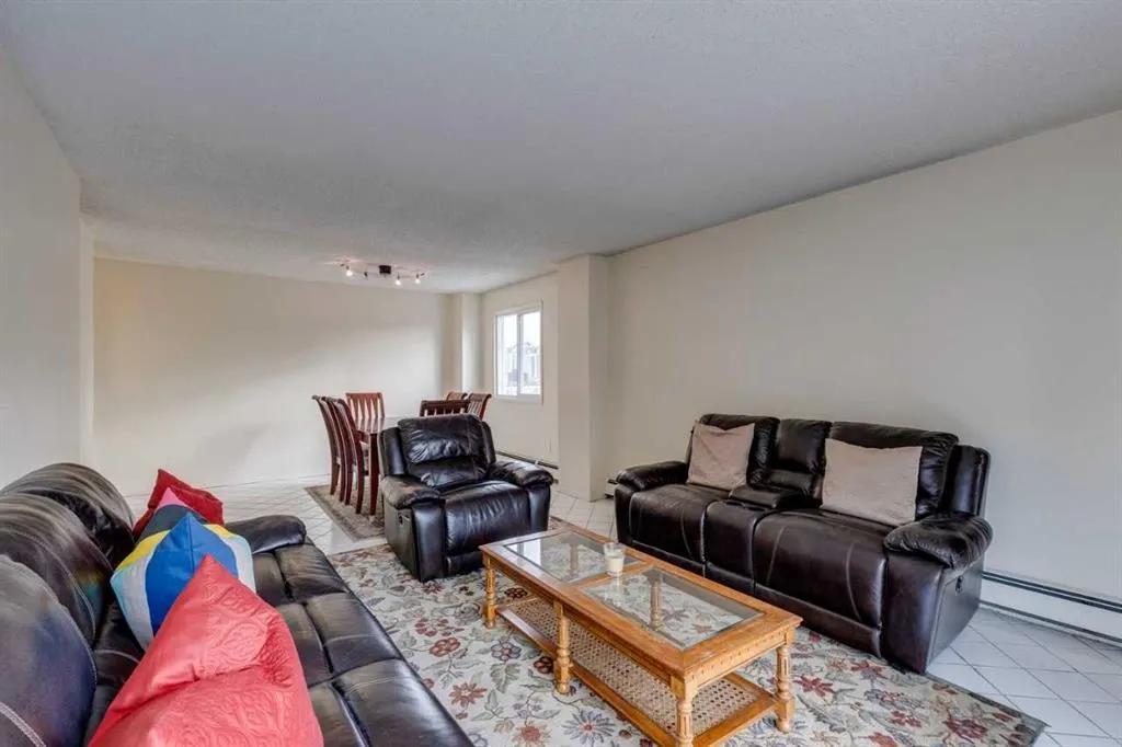 1320 12 Avenue SW, #401