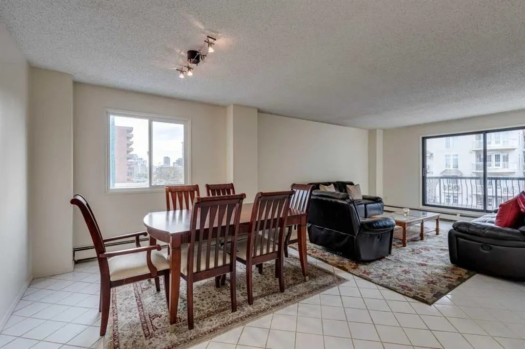 1320 12 Avenue SW, #401