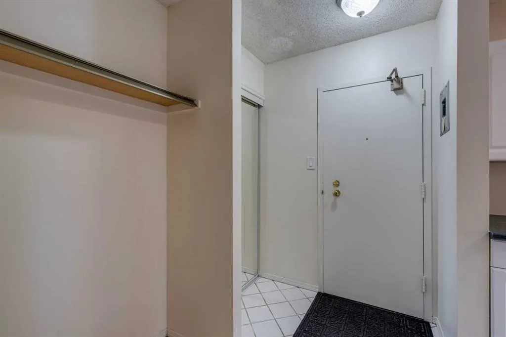 1320 12 Avenue SW, #401