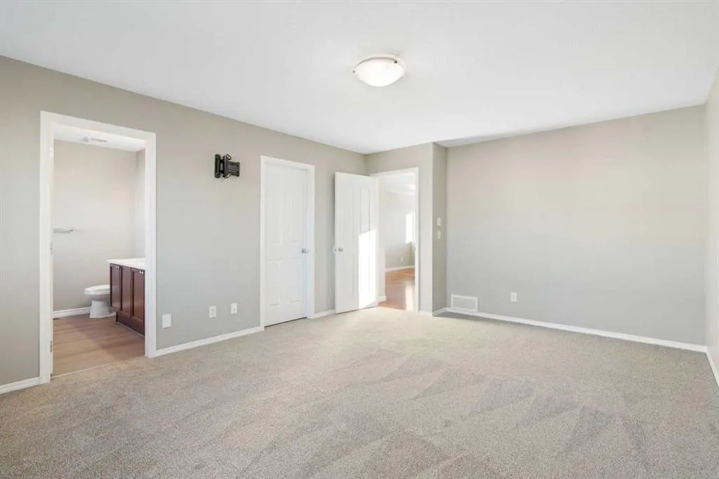 2125 Luxstone Boulevard SW