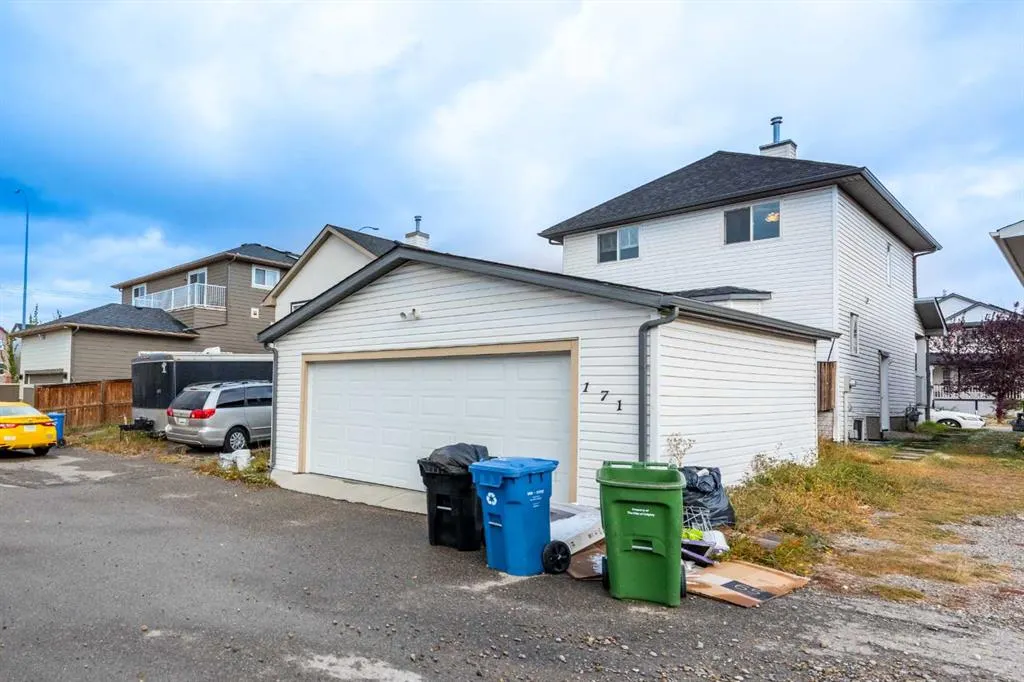 171 TARAWOOD Road NE