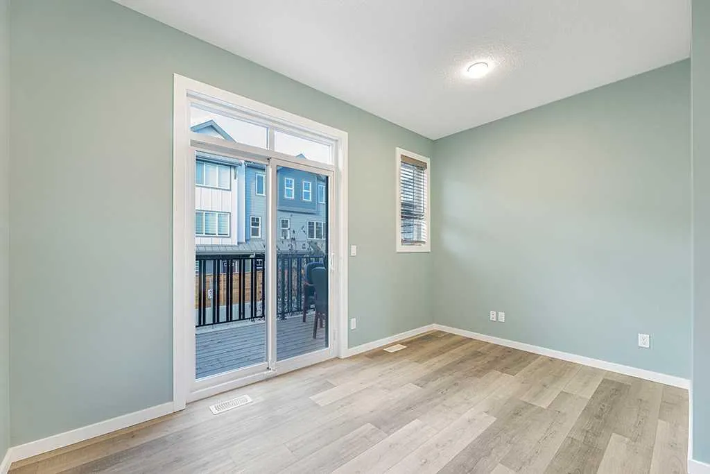 25 Spring Willow Close SW