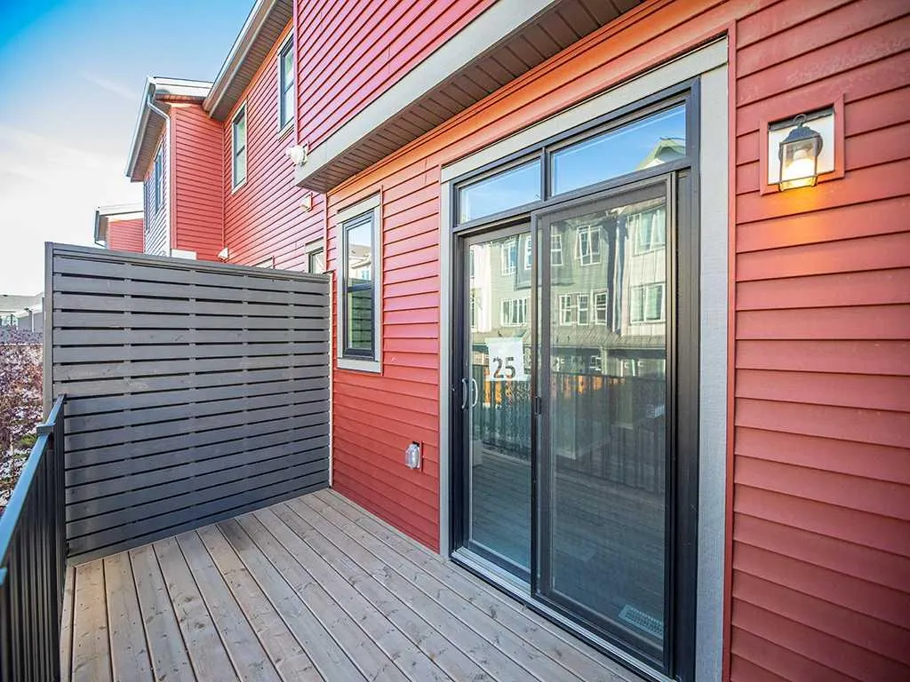 25 Spring Willow Close SW