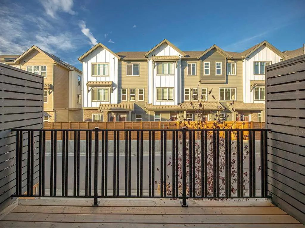 25 Spring Willow Close SW