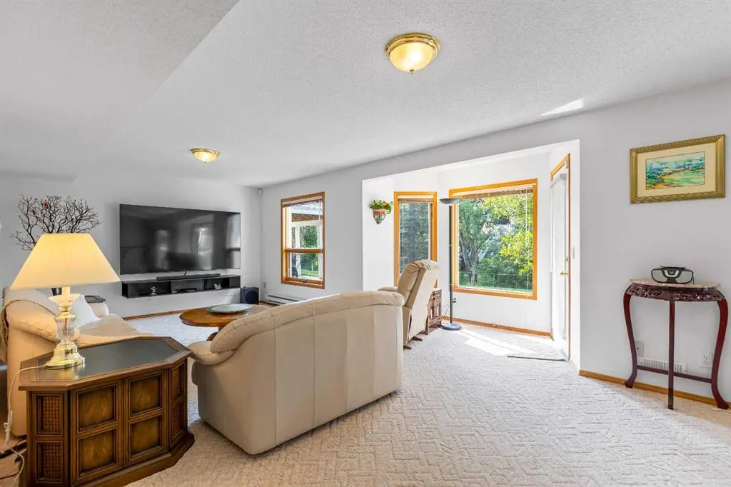 102 Hampstead Close NW