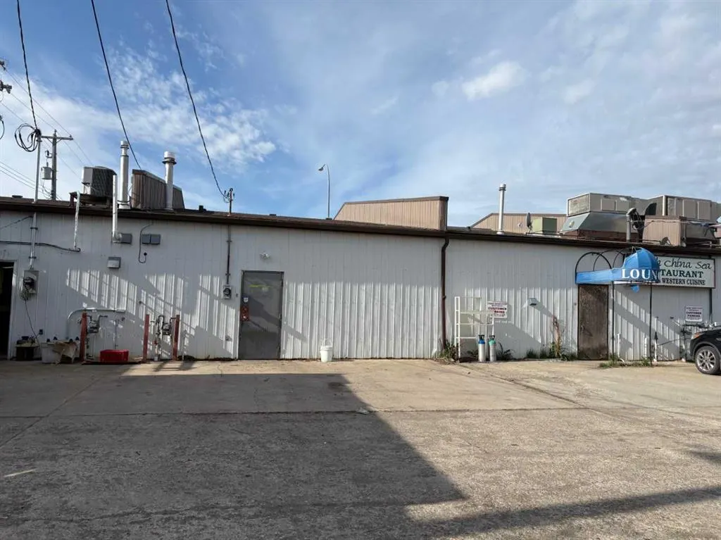 5016 50 Street