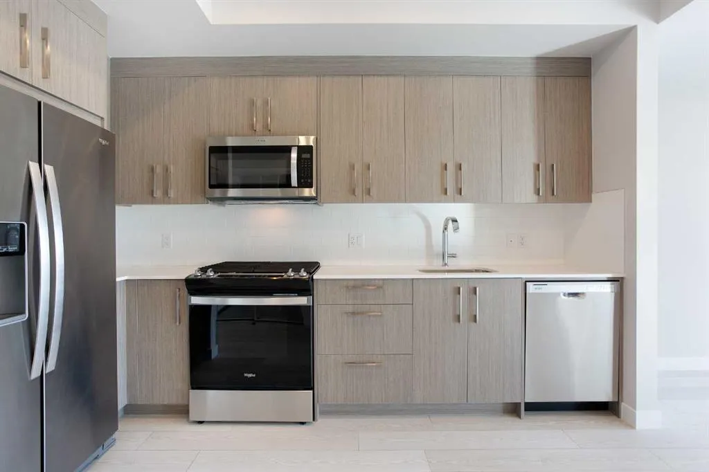 110 18A Street NW, #714