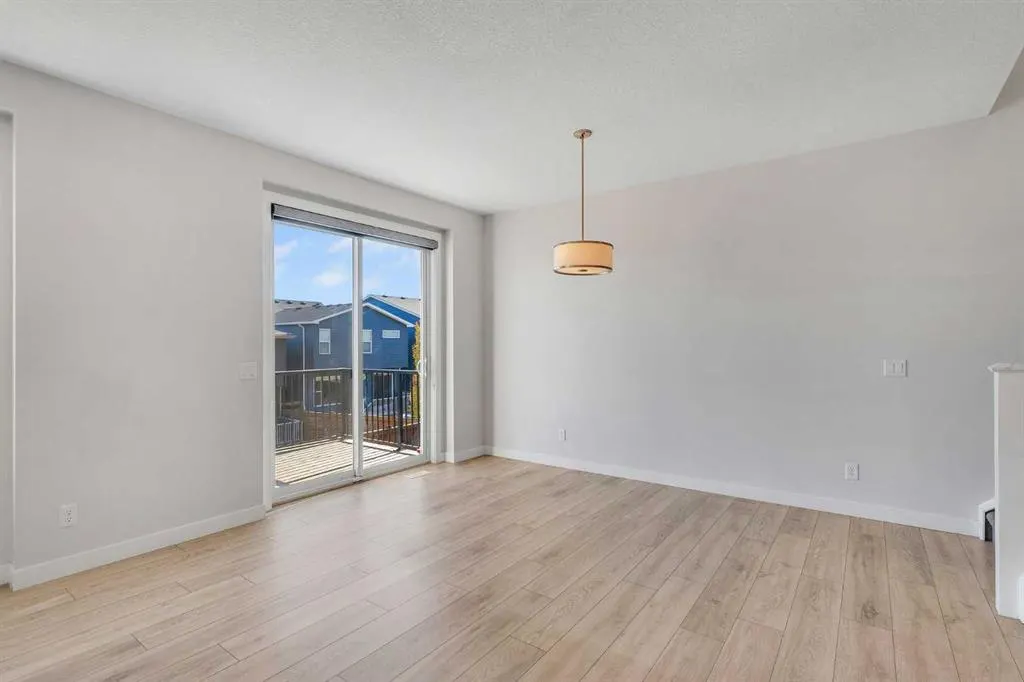 34 Sage Bluff Heights NW