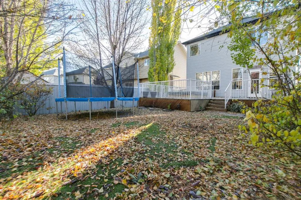 186 COPPERFIELD Close SE