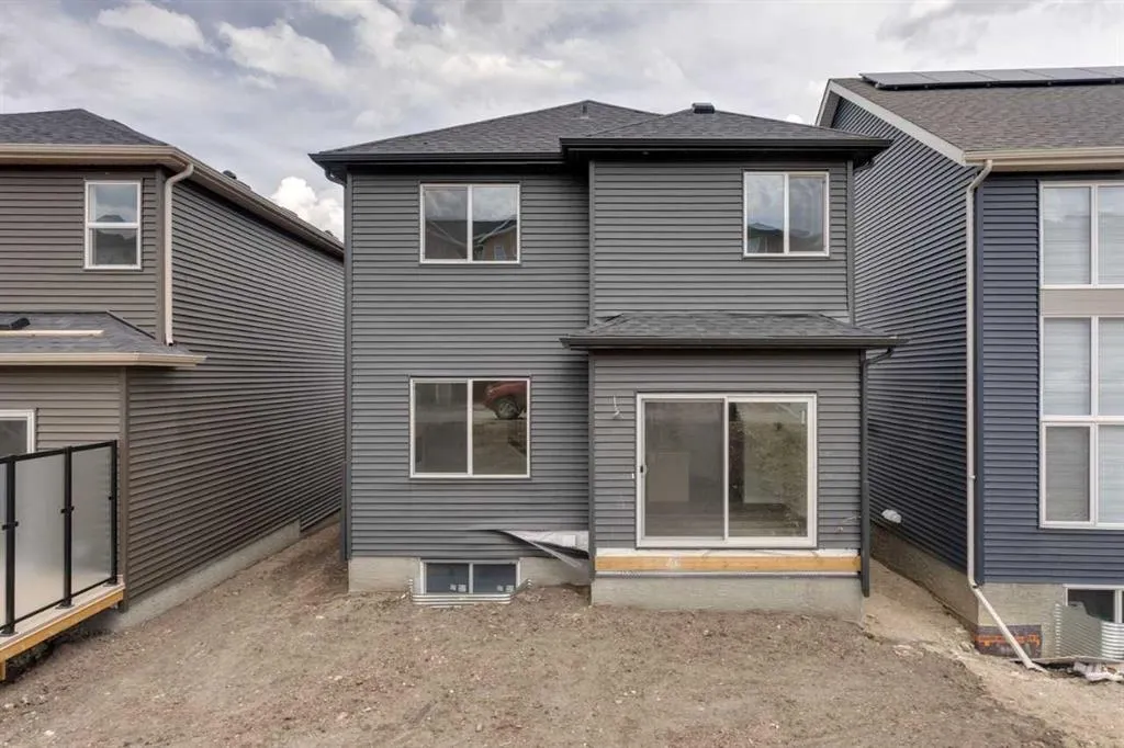 304 Edith Place NW