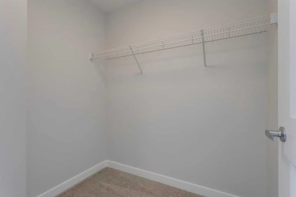304 Edith Place NW