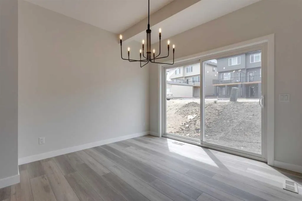 304 Edith Place NW