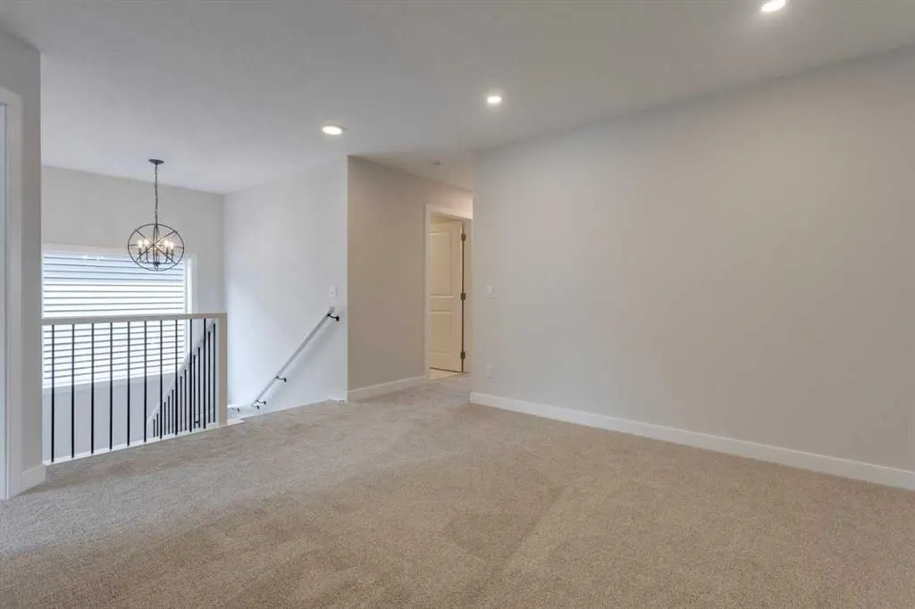 304 Edith Place NW