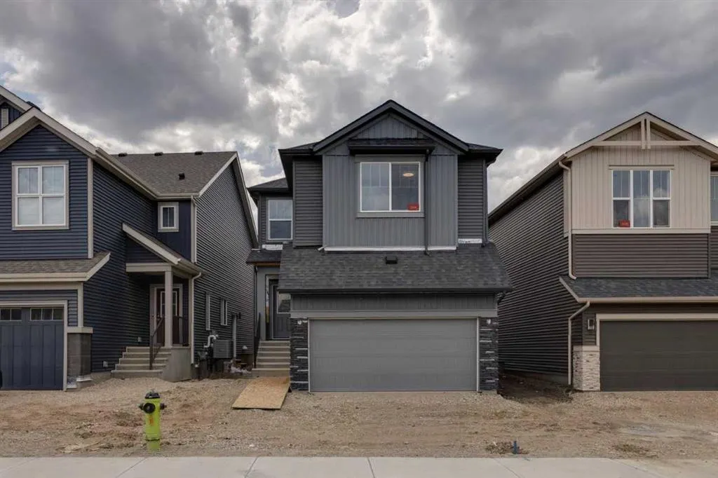 304 Edith Place NW