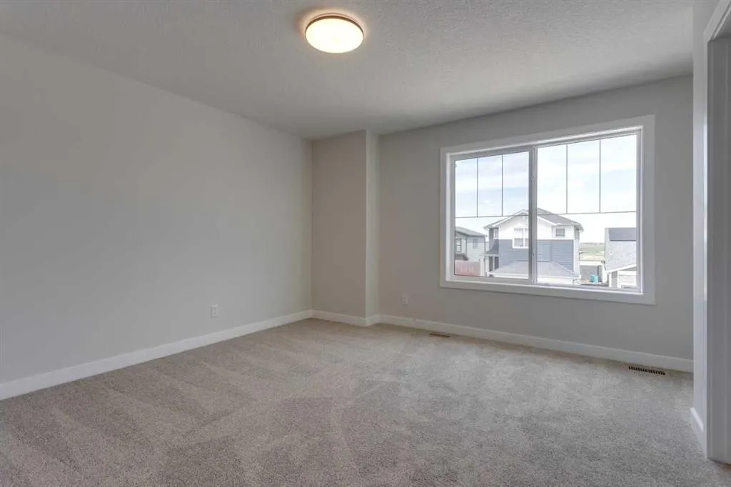304 Edith Place NW