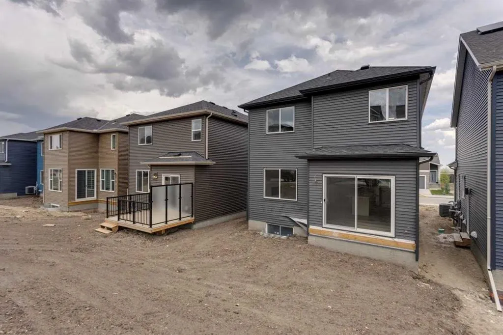 304 Edith Place NW