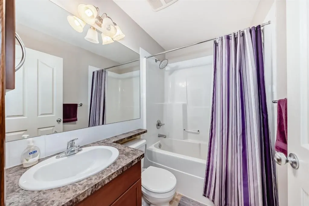 66 Cranberry Place SE