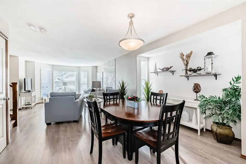 66 Cranberry Place SE
