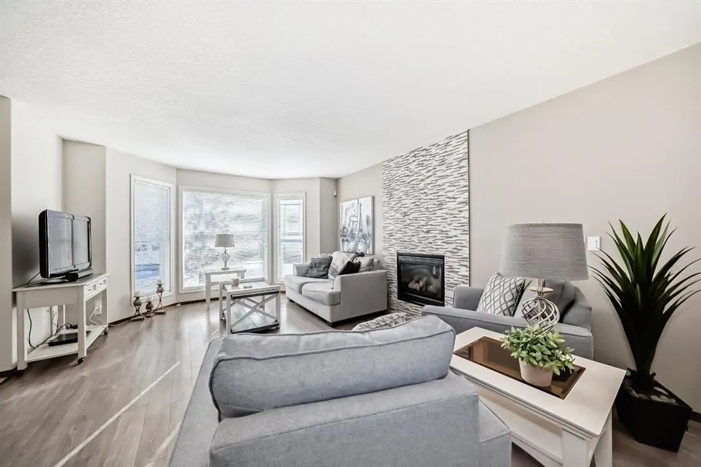 66 Cranberry Place SE