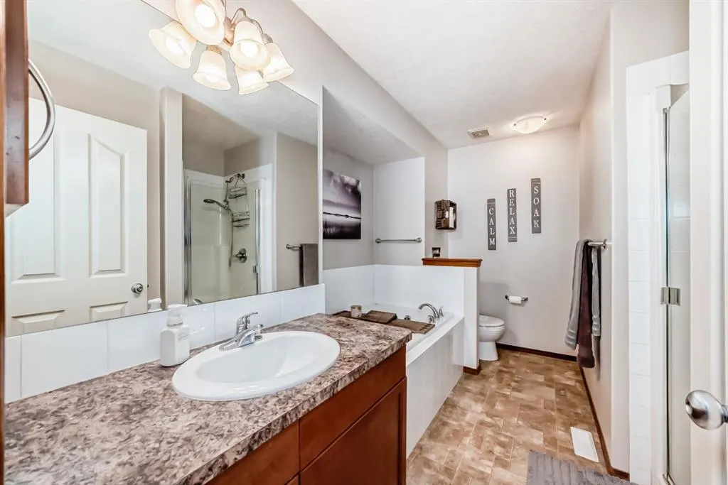 66 Cranberry Place SE