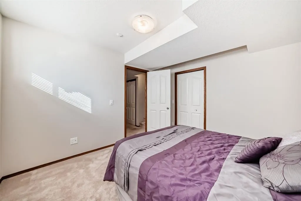 66 Cranberry Place SE