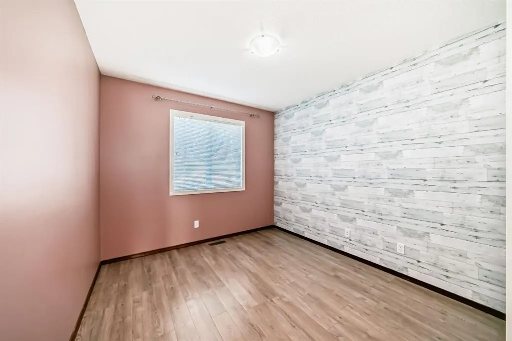 66 Cranberry Place SE