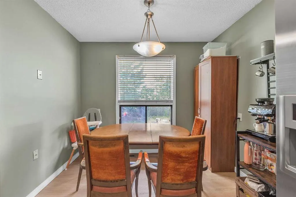 232 Abadan Place NE