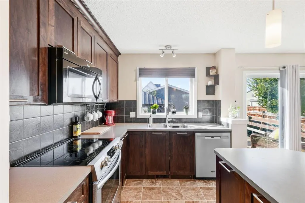 93 Auburn Meadows View SE