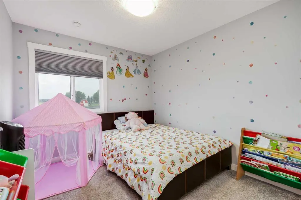 1037 Chinook Gate Heath SW