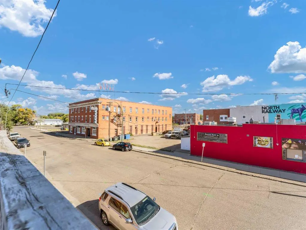 339 North Railway Street SE